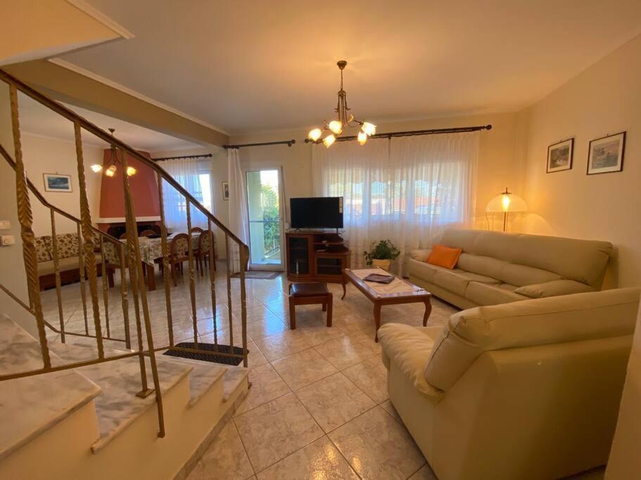 PalaiónTsiflíkion Strati'S Place מראה חיצוני תמונה