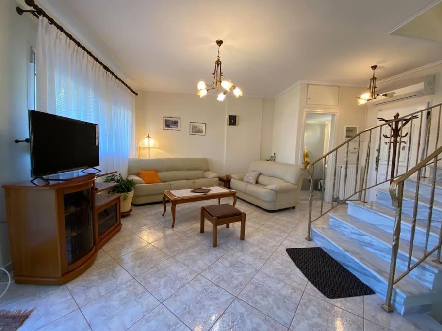 PalaiónTsiflíkion Strati'S Place מראה חיצוני תמונה