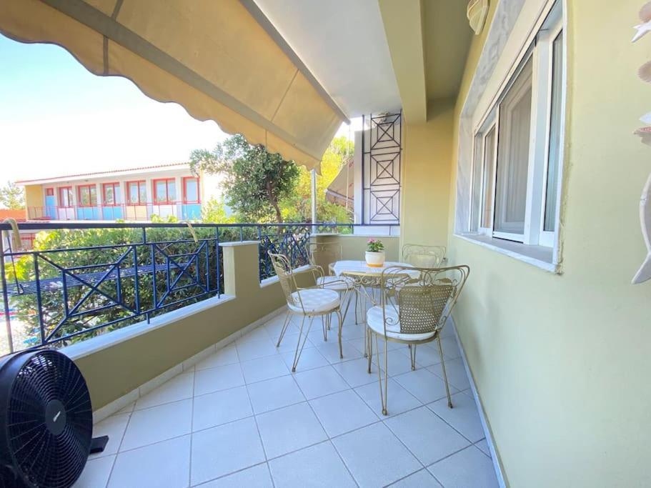PalaiónTsiflíkion Strati'S Place מראה חיצוני תמונה